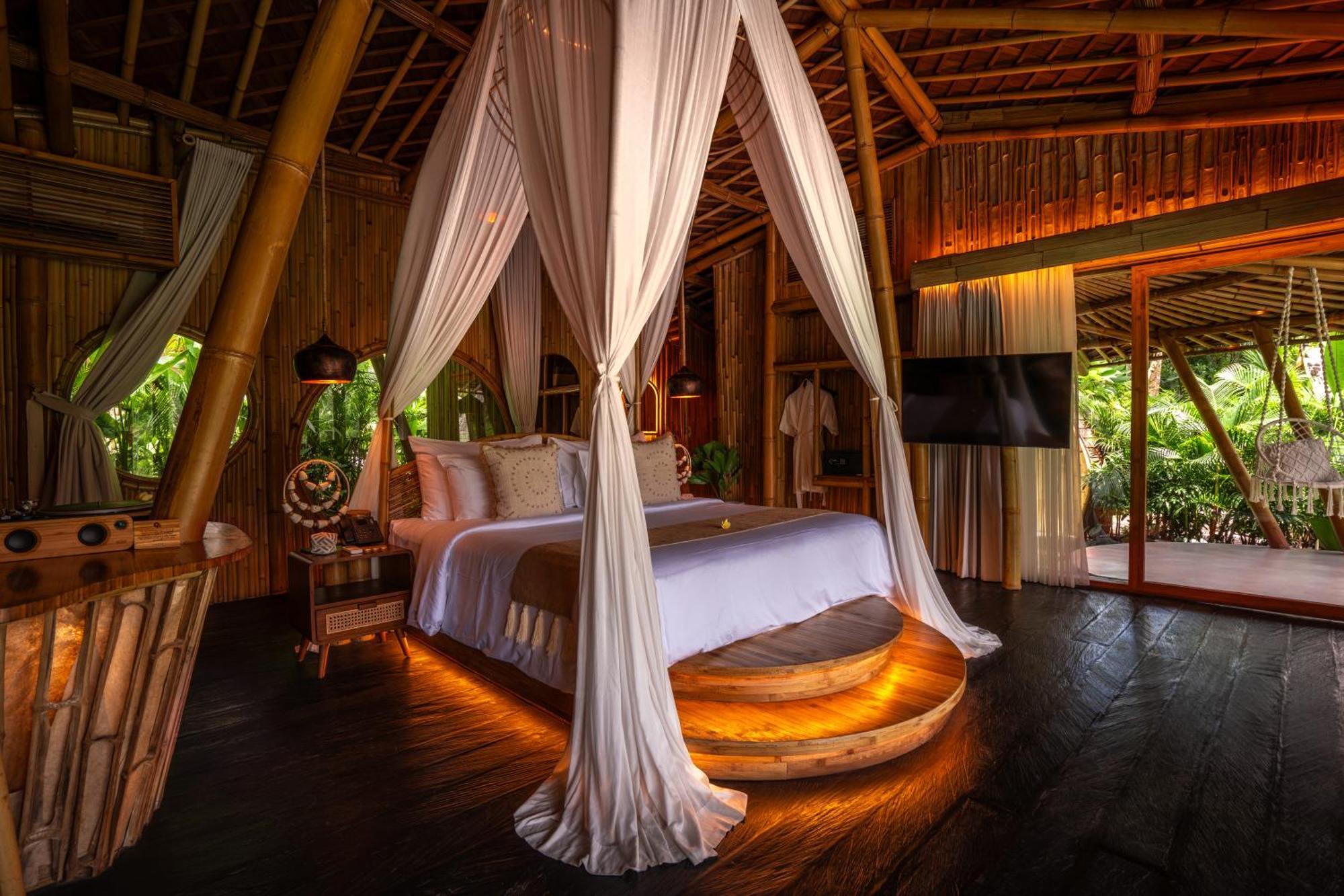 Bambootel Sawah View Ubud Esterno foto